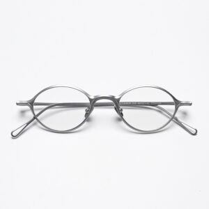 Silver oval titanium eyeglass frame, lightweight 7-8 g unisex eyewear